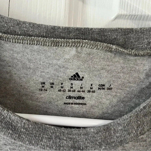 Adidas Climalite Floral Stripe Crewneck Sweatshirt size Med - Picture 2 of 3